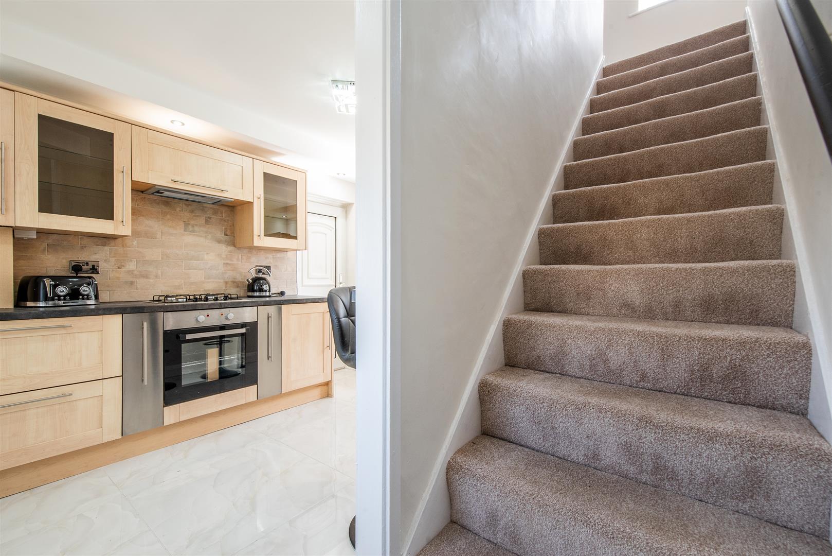 Farringdon Crescent, Preston